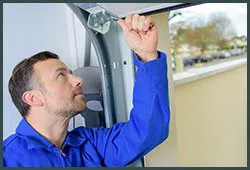 Master Garage Door Service Slatersville, RI 401-321-2038 - sid-ser-rep-gr-17m